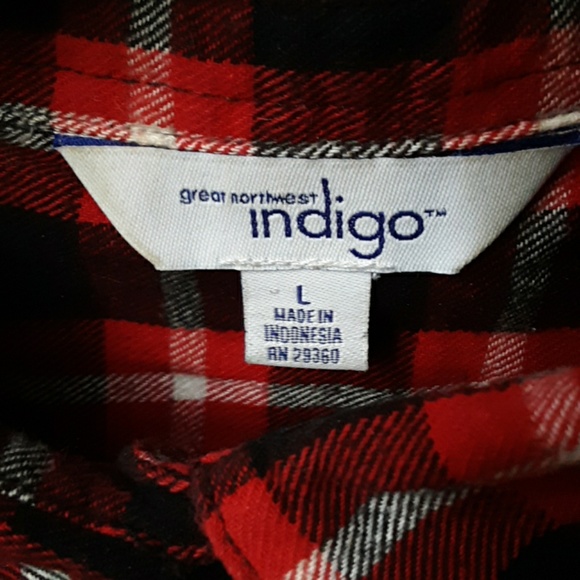 Plaid flannel shirt - Picture 2 of 3